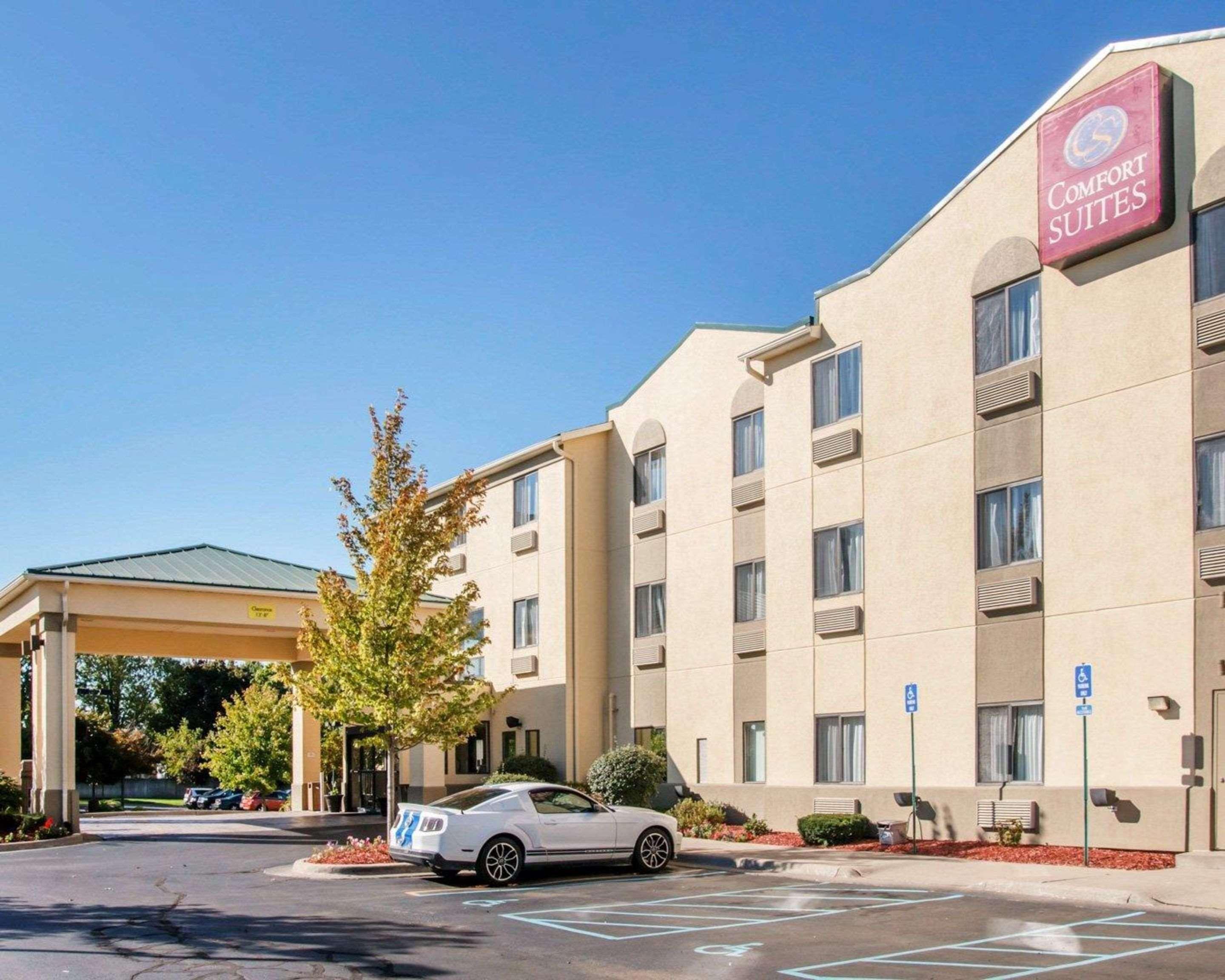 Comfort Suites Auburn Hills-Detroit Exterior foto