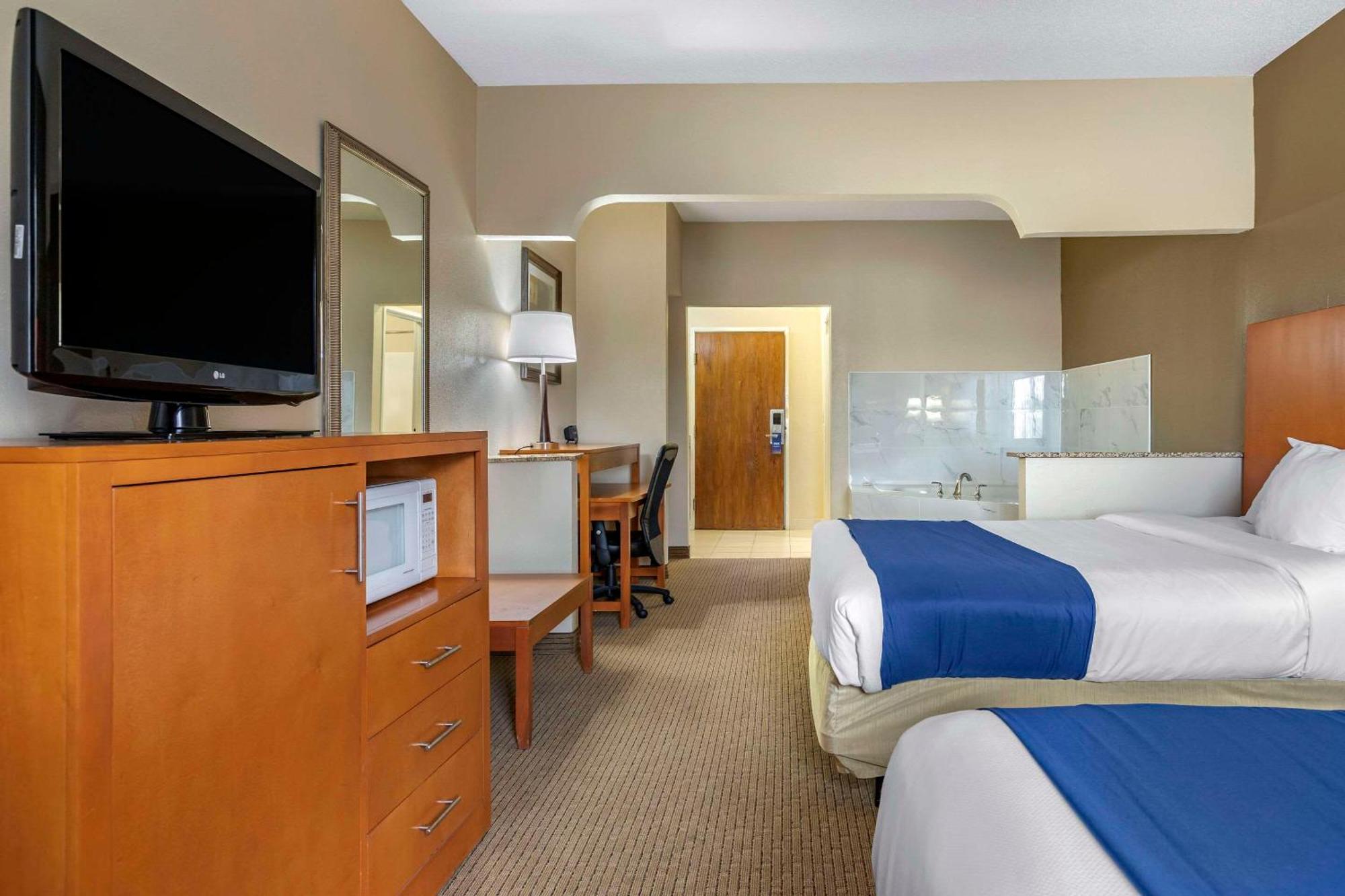 Comfort Suites Auburn Hills-Detroit Exterior foto
