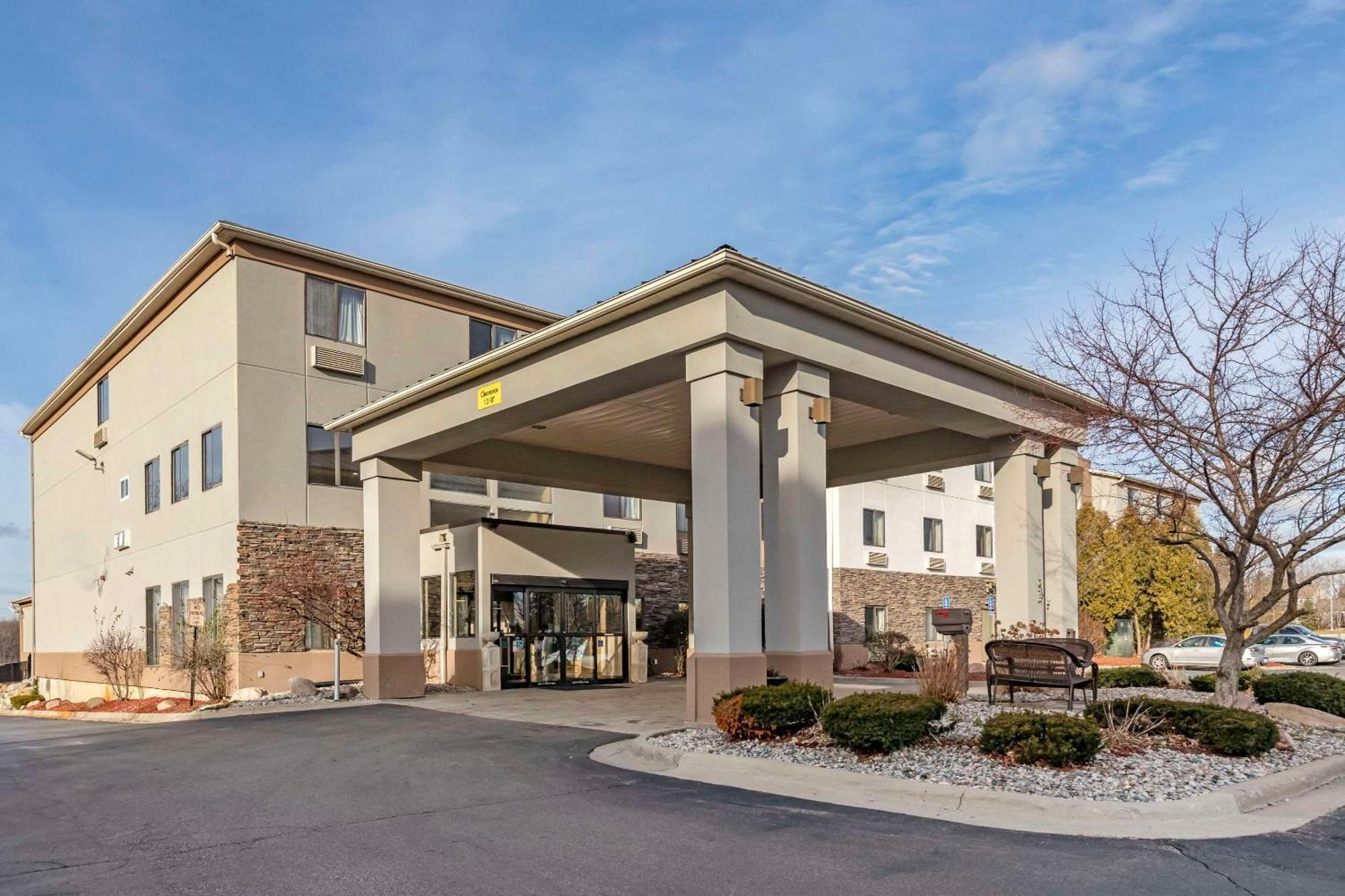 Comfort Suites Auburn Hills-Detroit Exterior foto